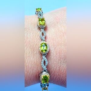 BPR4 2.5CT Natural Olive Green Peridot Bracelet Two-tone 18K Yellow Gold S925